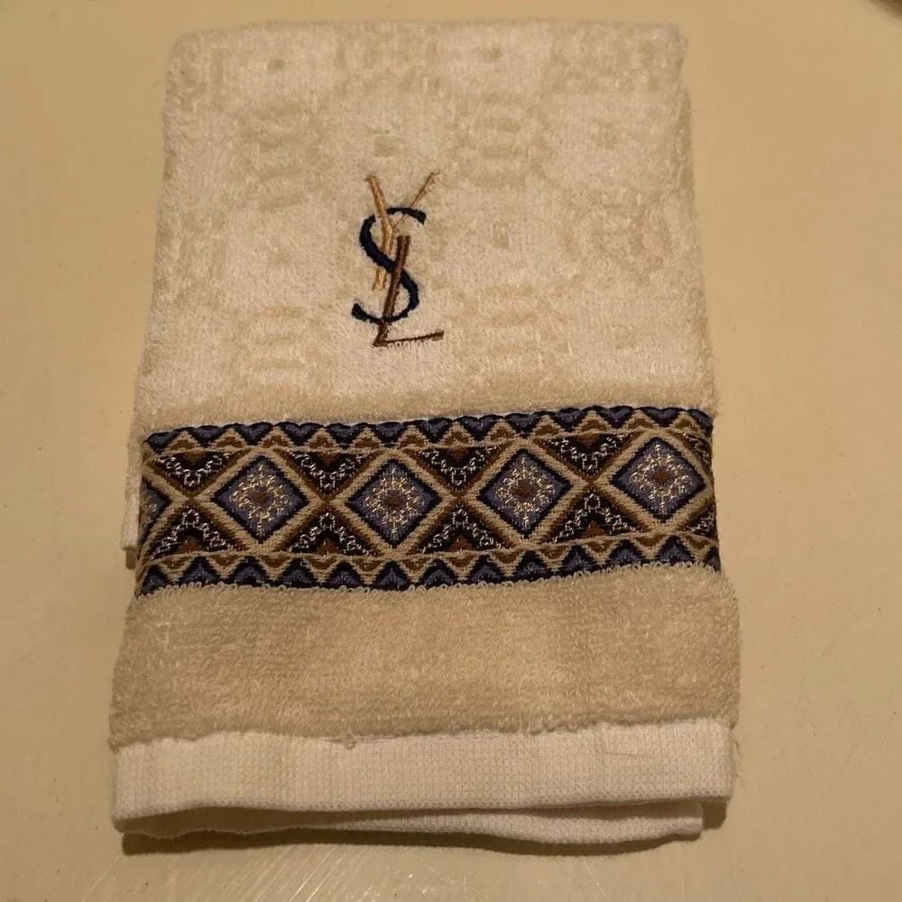 Yves Saint Laurent 14x14 Decorative Hand Towel Beige Blue Pattern Block NEW